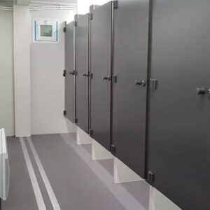 Bungalow sanitaire avec 12 WC